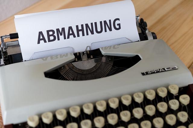 Löschfristen für Abmahnungen in Personalakten: Wann und Wie?