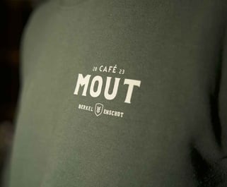65f462432ba41fbbe605af5a_Café-Mout-Logo-sweater