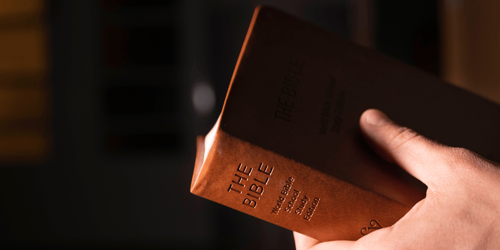 Religion im Job ausüben – Absprache mit Chef, Mitarbeitern und Führungskräften. Klare Regeln helfen dabei.