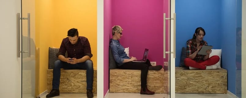 Gen Z op de werkvloer: Essentiële tips voor een harmonieuze samenwerking