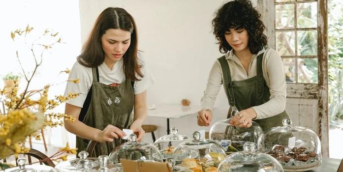 employees of company UitzendWerk Direct working in cafe