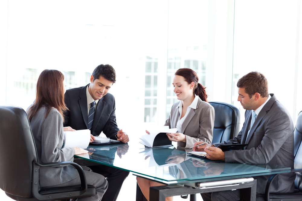 Arbeitgeber erklärt Zeitwertkonto im Meeting