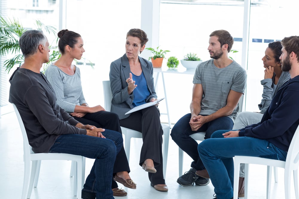 mobbinghandlungen, meetings, mobbinghandlungen,diskriminieren, anschuldigungen, konflikt, mobbingsachverhalten