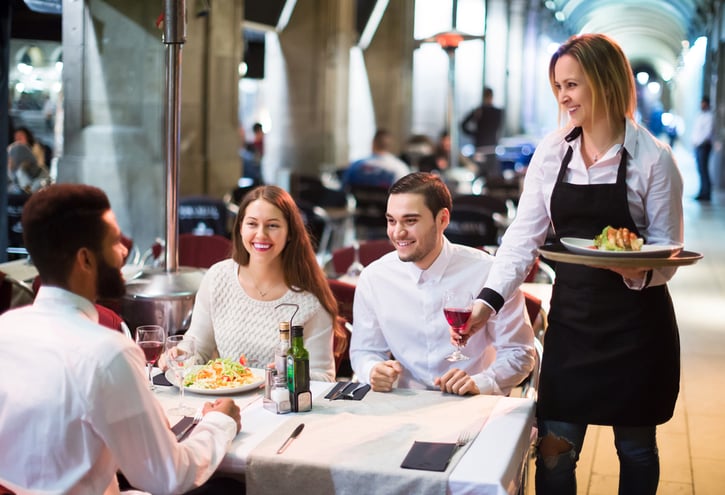 Bewirtungsbeleg mit Restaurantlogo im Hintergrund