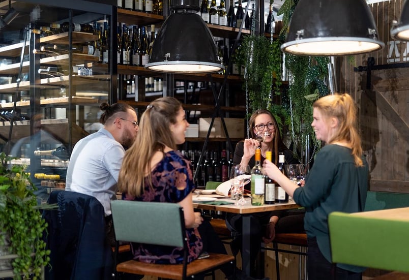 Aards Eetbar en Wijnwinkel: “Een transparante personeelsplanner geeft ons de juiste uitstraling”