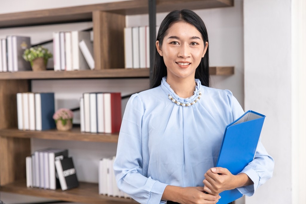 asian-business-female-women-adult-employee-for-acc-2022-11-16-17-22-55-utc_50
