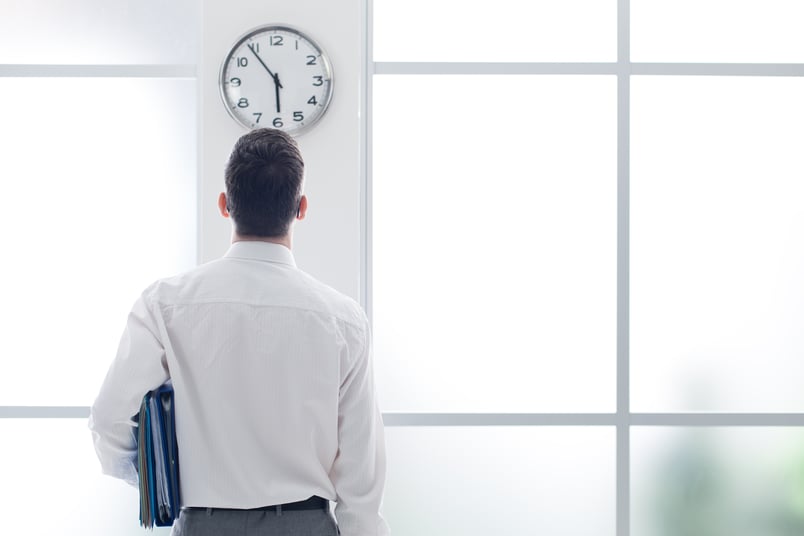 Employee Forgot to Clock In or Out? Here’s What Happens & How To Fix It