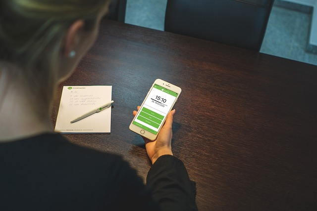 Die Stempeluhr-App und mobile Arbeitszeitverwaltung