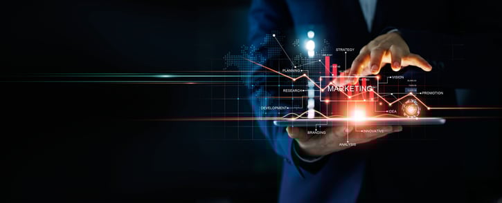 Experten analysieren digitale Trends für die Strategieentwicklung.