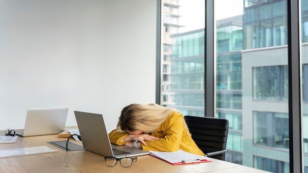Burnout oder Stress wegen Überstunden, die aufgrund von Arbeit durch Personalmangel entstehen? Eine Überlastungsanzeige ist vermutlich der letzte Schritt.