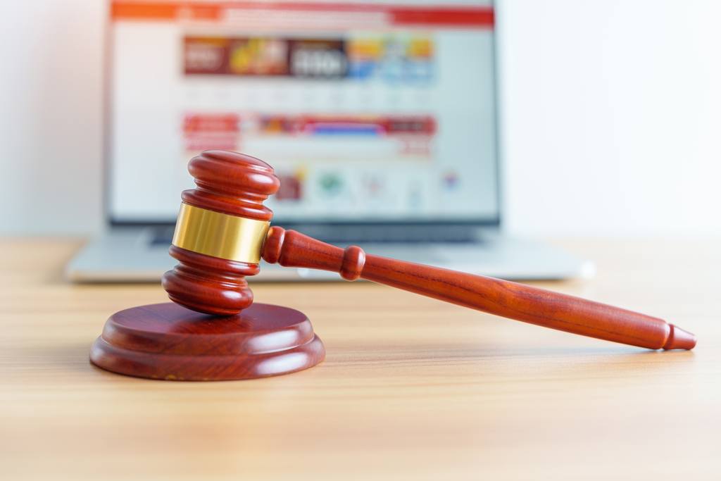 judge-gavel-and-laptop-computer-for-online-shoppin-2023-01-04-00-01-15-utc_50