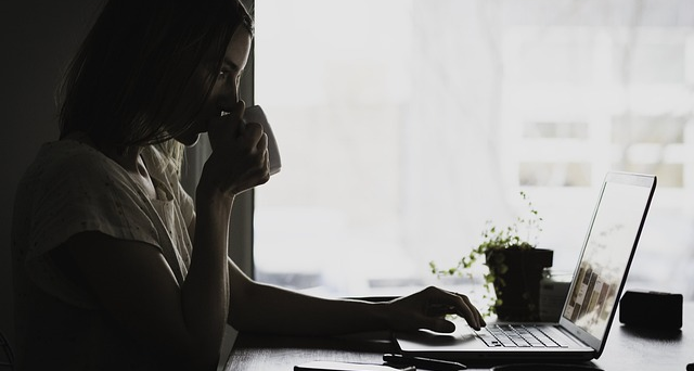 Upskilling und Reskilling – begegne den Herausforderungen der Zukunft und mach einen Unterschied in der Entwicklung deiner Mitarbeitenden