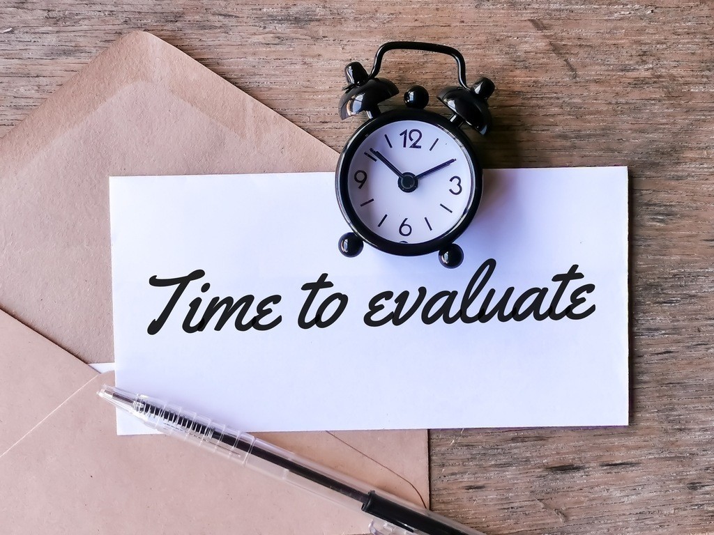 text-time-to-evaluate-written-on-white-paper-with-2022-11-08-08-36-41-utc_50