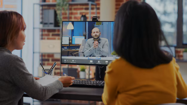 Online Vorstellungsgespräch: Video-Interview zwischen Arbeitgeber und Bewerber